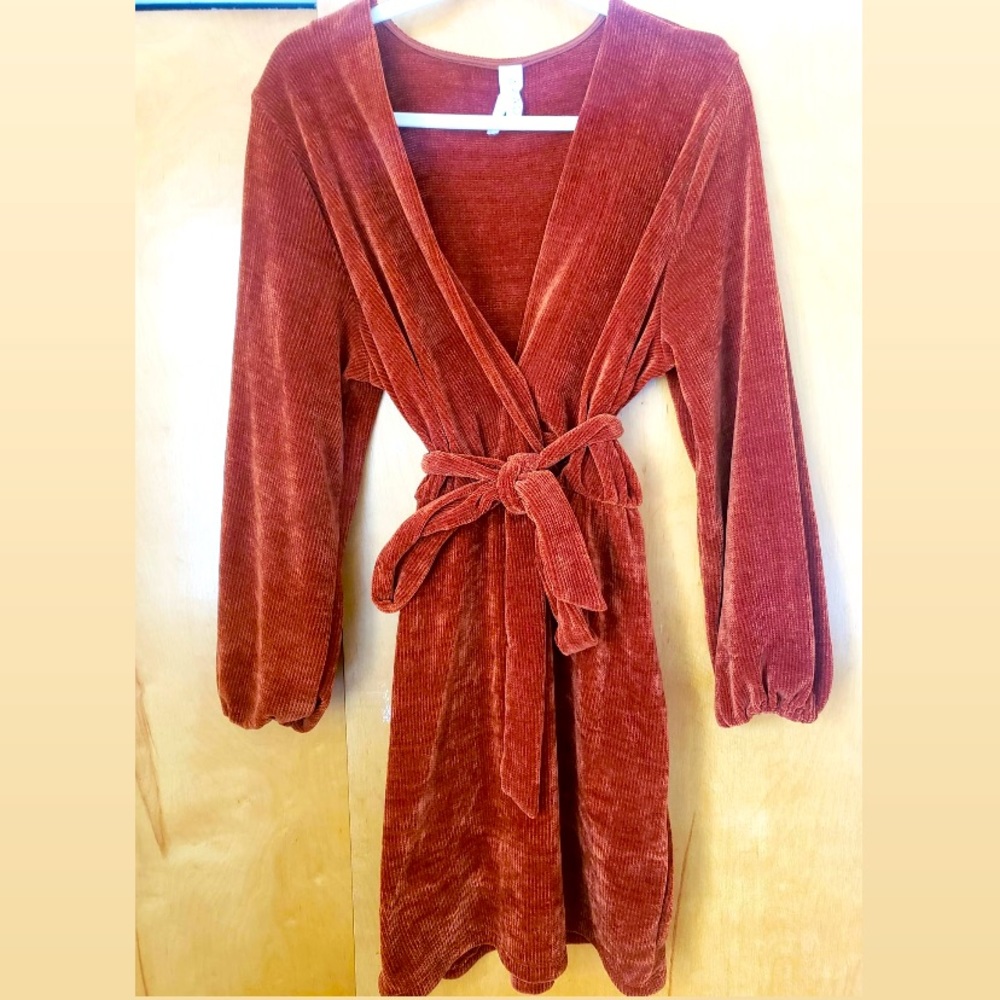 Anthropologie, chenille, mini tie dress (M)